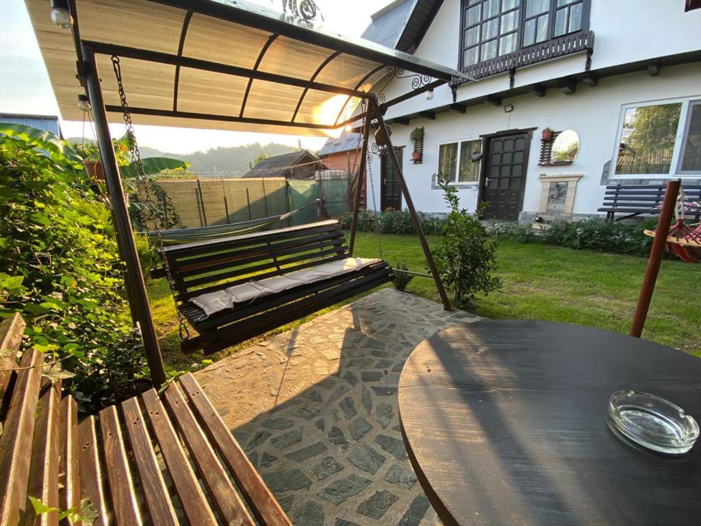 Casa Diana-Maria Apartment Curtea de Argeş Екстериор снимка