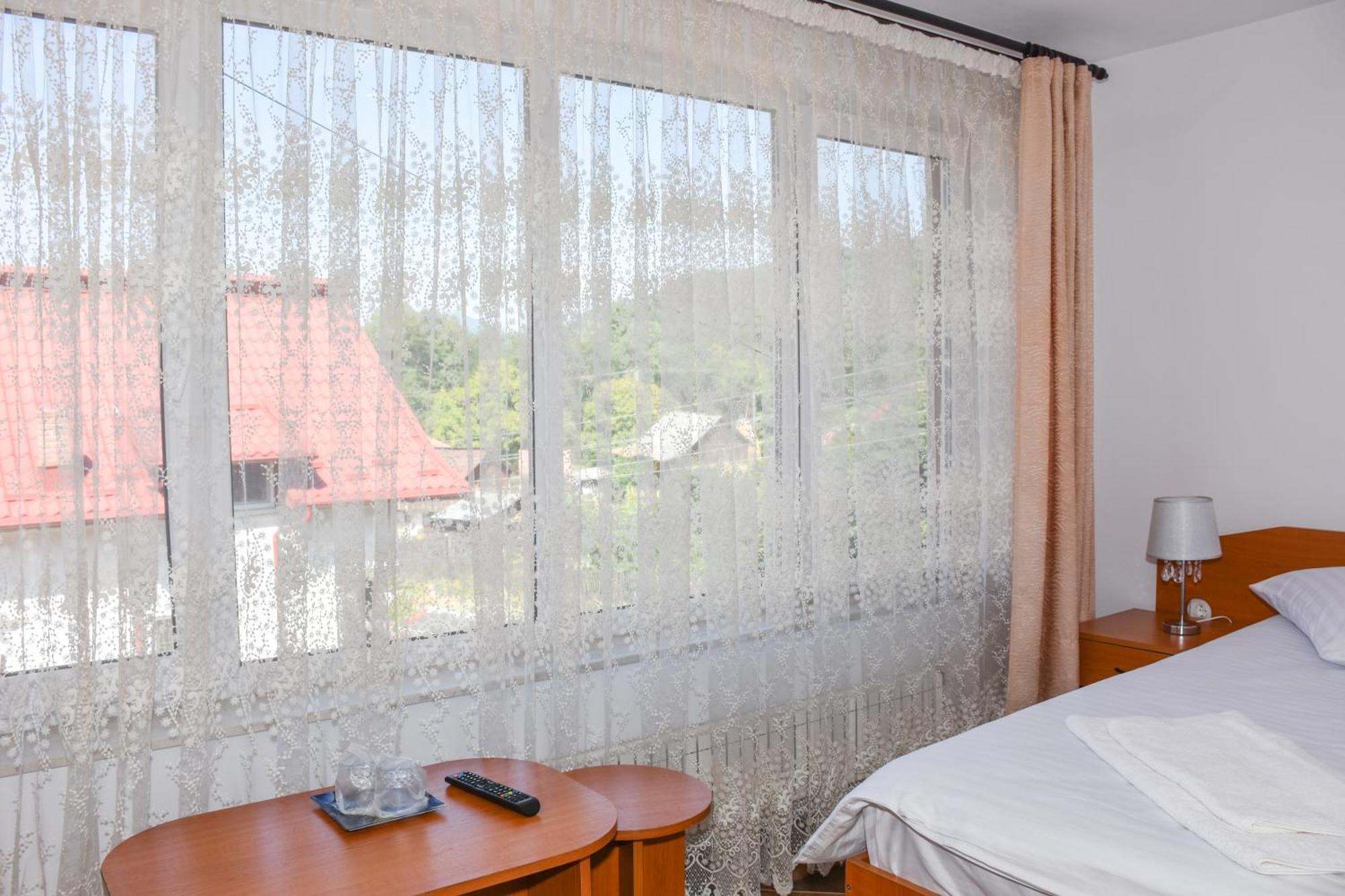 Casa Diana-Maria Apartment Curtea de Argeş Екстериор снимка