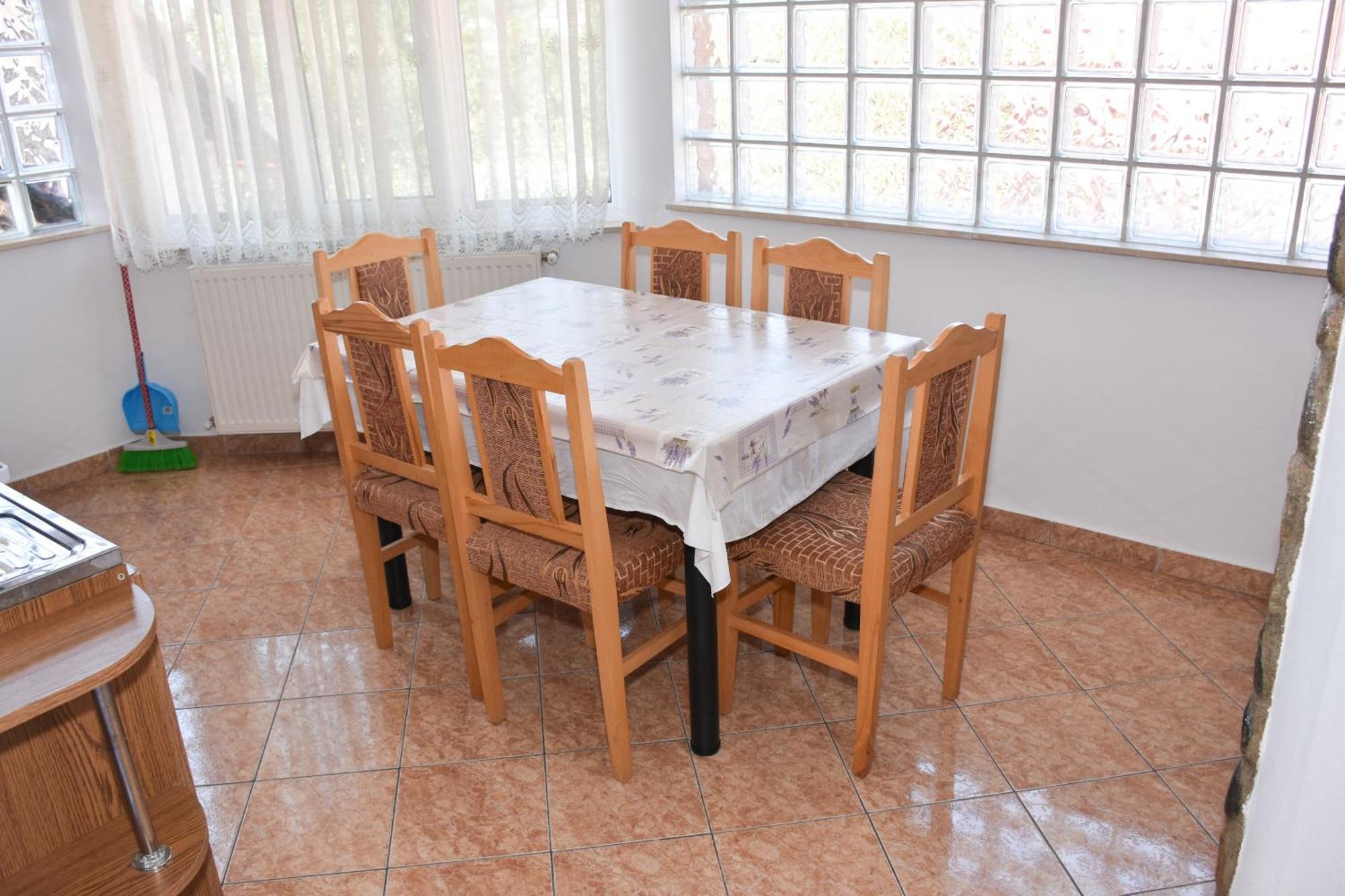 Casa Diana-Maria Apartment Curtea de Argeş Екстериор снимка