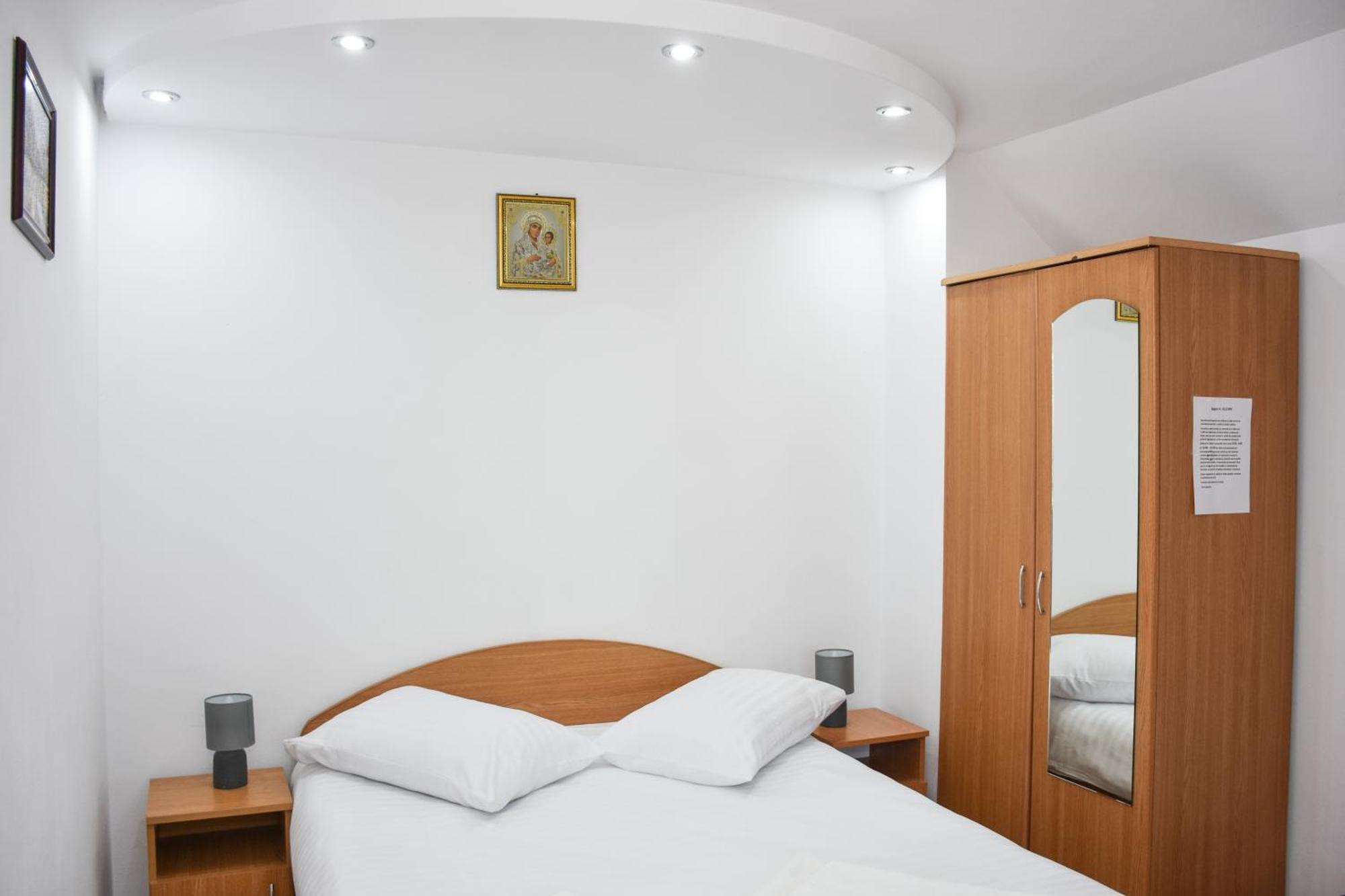 Casa Diana-Maria Apartment Curtea de Argeş Екстериор снимка