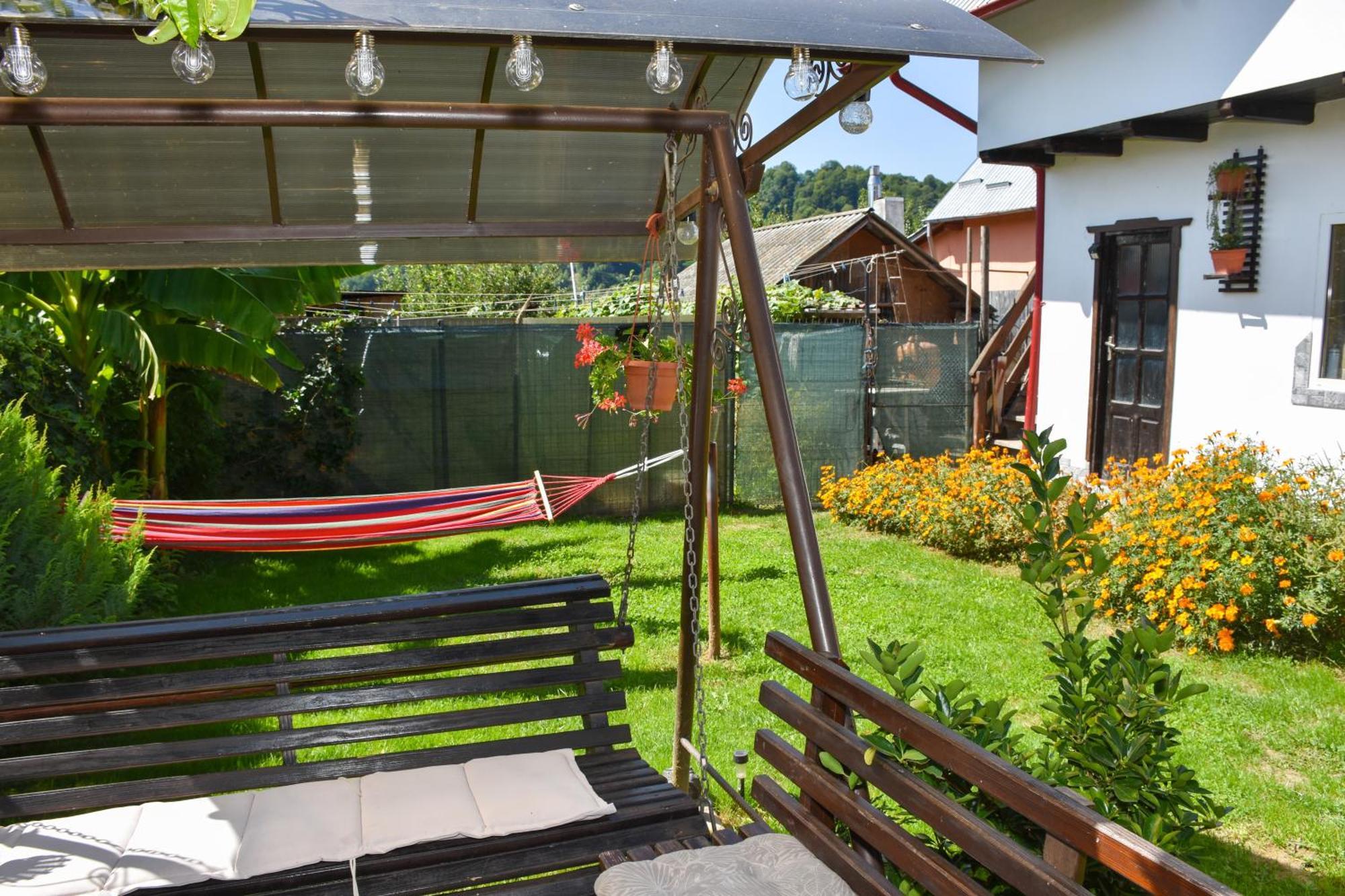 Casa Diana-Maria Apartment Curtea de Argeş Екстериор снимка
